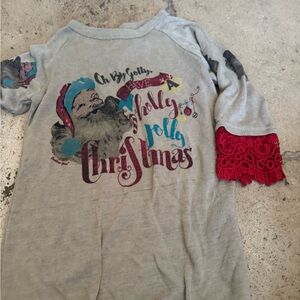 Vintage Gray Christmas Graphic Top with Red Lace Sleeves girls size 5 NWOT